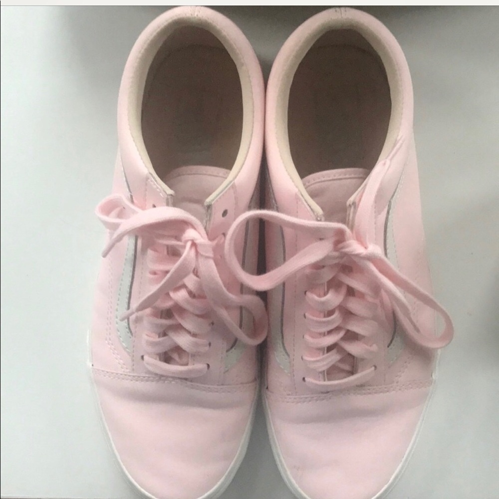 Millennial pink VANS 🌸